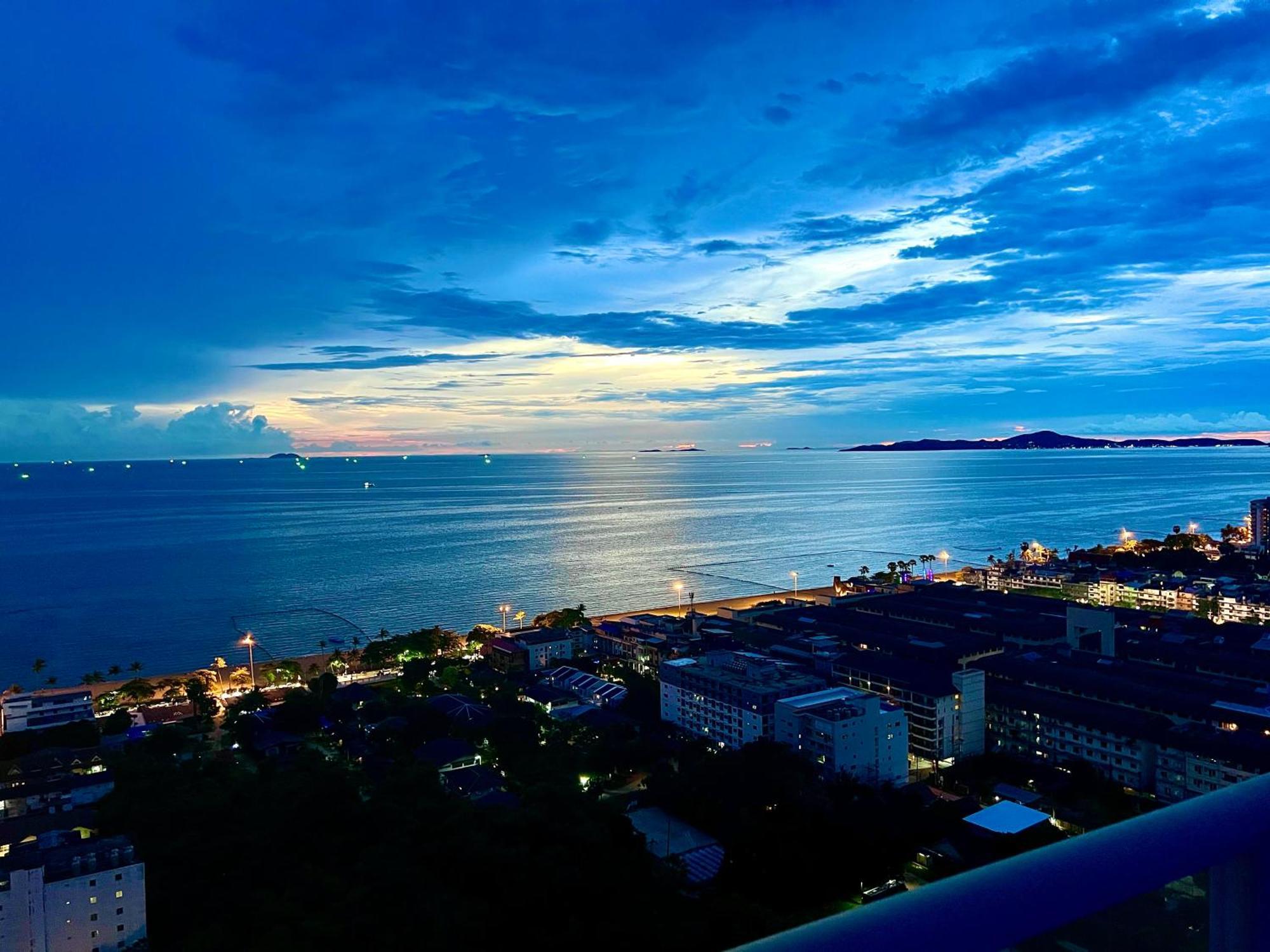 Luxsl Luxury Style Of Life 6 Apartment Jomtien Beach Exterior photo